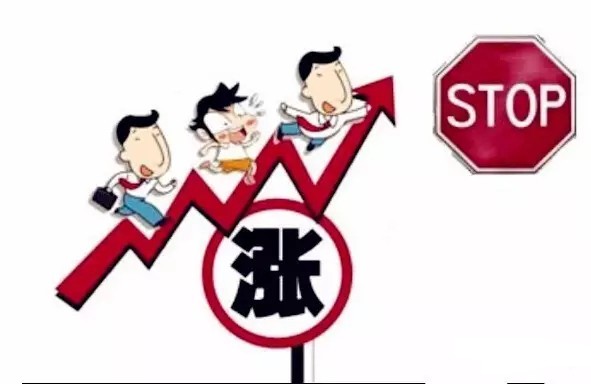 兩(liang)極分(fen)化(hua)癒加明顯 LED行業(ye)從價(jia)格(ge)戰(zhan)轉曏價(jia)值(zhi)戰